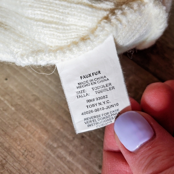 NWT Ivory Off-White Toddler Girl Faux Fur Beanie Winter Hat - Picture 7 of 8
